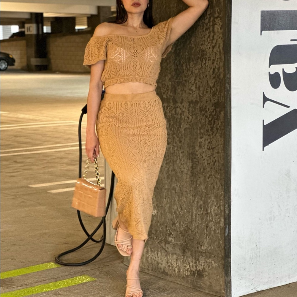 Elegant Tan Lace Skirt